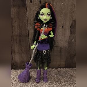 Monster High One Night Only Casta Fierce
